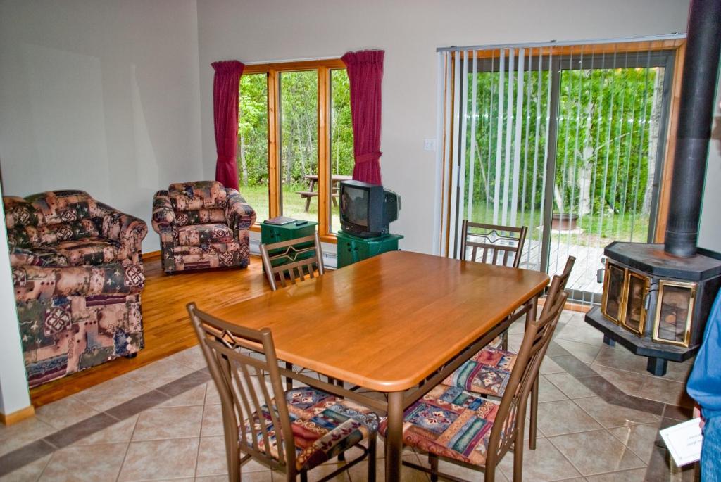 Villa Le Genevrier Baie-Saint-Paul Habitación foto